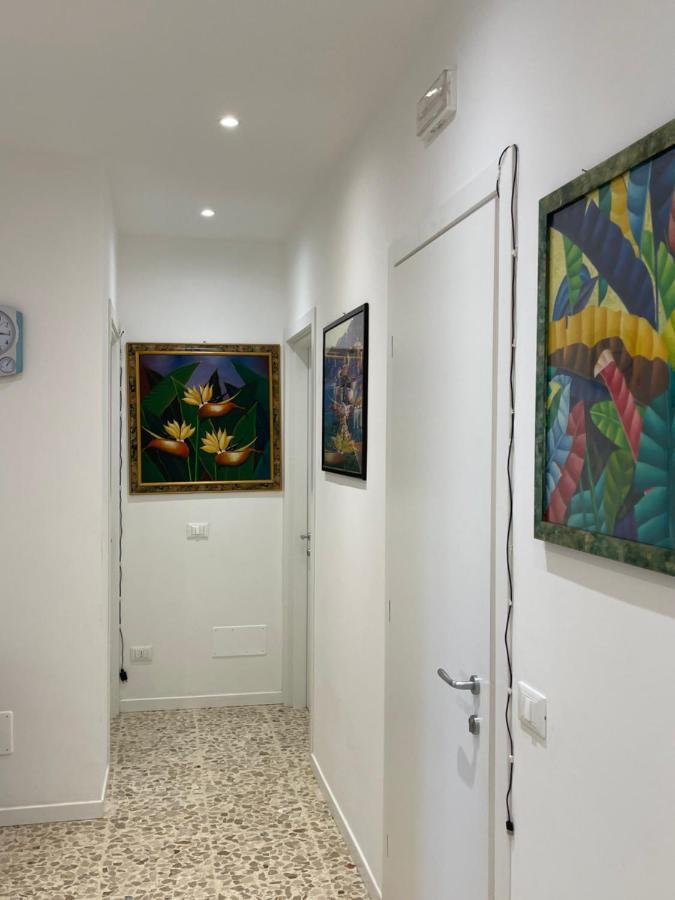 לינה וארוחת בוקר ברגמו Joys House מראה חיצוני תמונה